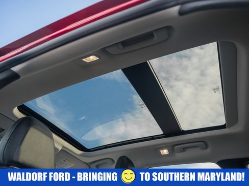 Used 2025 Ford Escape SE w/ PHEV Premium Package image 35