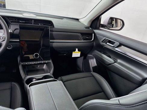 New 2027 GMC Terrain Denali AWD/4WD image 17