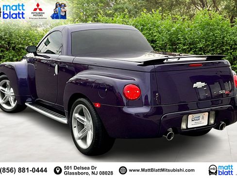 Used 2004 Chevrolet SSR w/ Preferred Equipment Group image 13