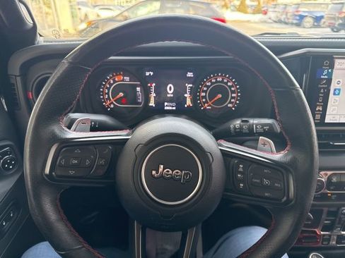 Used 2024 Jeep Wrangler Unlimited Rubicon 392 image 13