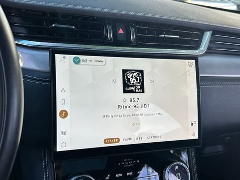 Used 2025 Jaguar F-PACE R-Dynamic S image 47