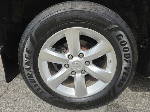 Used 2013 Lexus GX 460 Base AWD 4dr SUV w/ Comfort Plus Pkg image 32