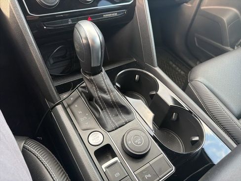 Certified 2023 Volkswagen Atlas Cross Sport SE w/ Black Wheel Package image 21