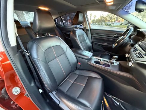 Used 2019 Nissan Altima 2.5 SR w/ SR Premium Package image 19