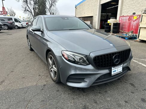 Used 2017 Mercedes-Benz E 300 E 300 image 2