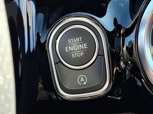 Used 2024 Mercedes-Benz GLA 250 4MATIC image 25