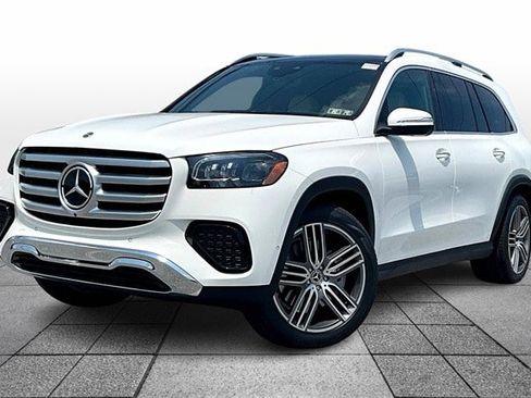 New 2025 Mercedes-Benz GLS 450 4MATIC image 2