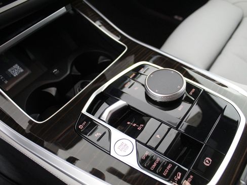 New 2026 BMW X5 xDrive40i w/ Premium Package image 17