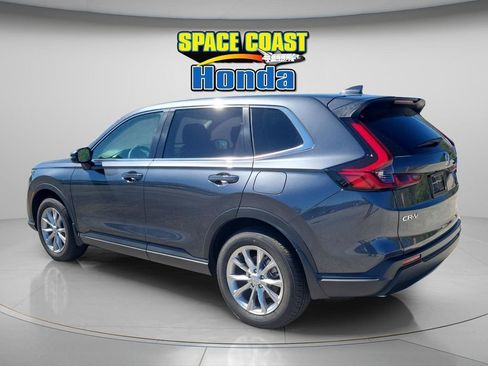 Used 2025 Honda CR-V EX image 5
