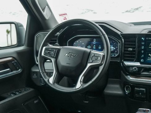 Used 2023 Chevrolet Silverado 1500 LT Trail Boss w/ Convenience Package II AWD/4WD image 14
