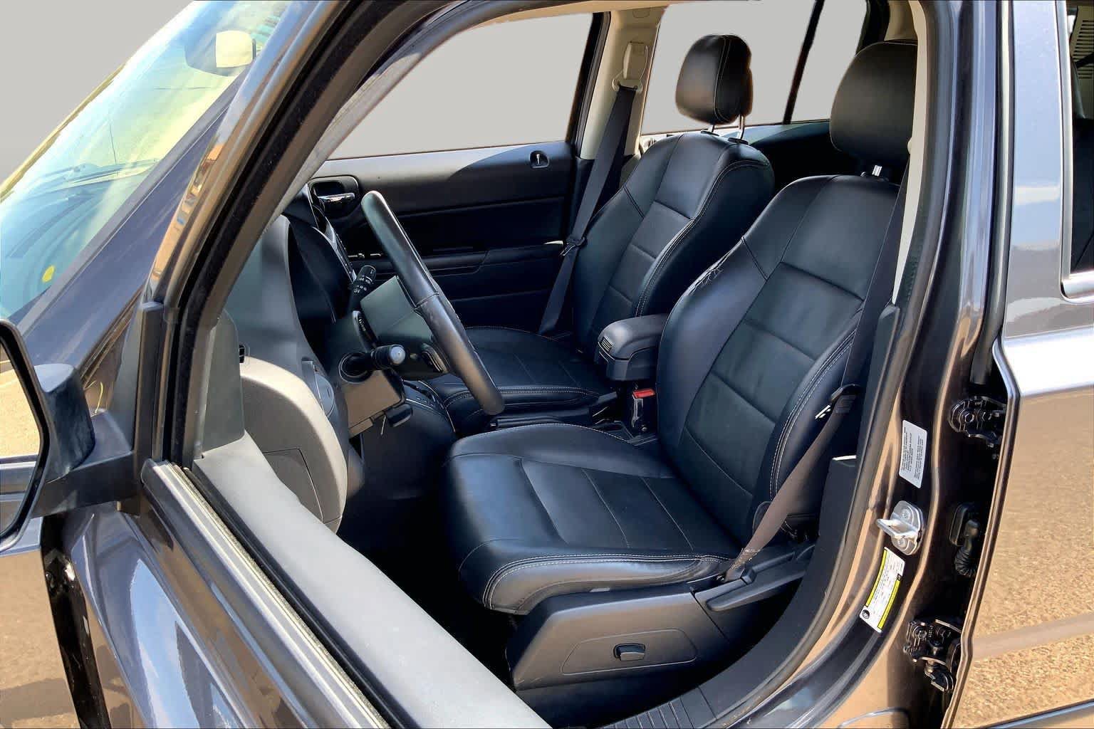 Used 2016 Jeep Patriot High Altitude FWD image 7