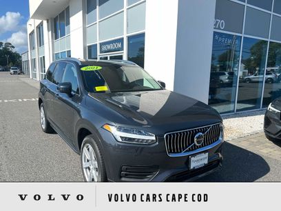 Used 2021 Volvo XC90 T6 Momentum w/ Climate Package