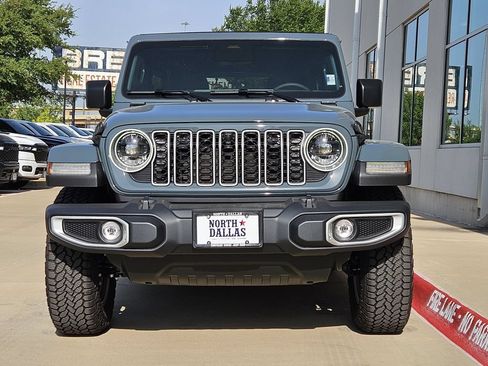 New 2026 Jeep Wrangler Unlimited Sahara AWD/4WD image 5