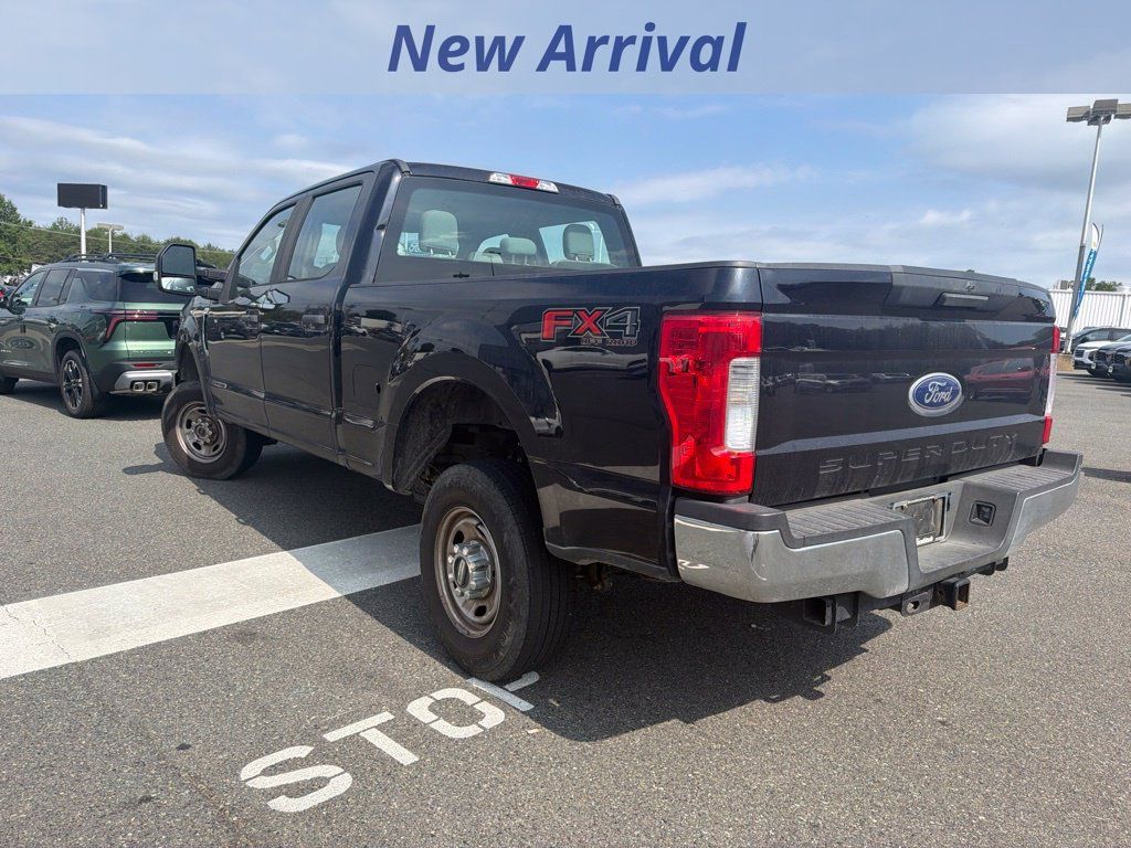 Used 2019 Ford F250 XL w/ Power Equipment Group AWD/4WD image 8