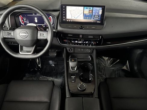 Used 2025 Nissan Rogue SL w/ Tech Package AWD/4WD image 13