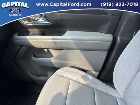 Used 2022 GMC Yukon SLE RWD image 28