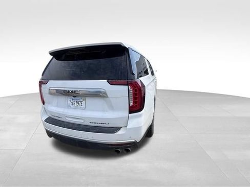 Used 2023 GMC Yukon XL Denali AWD/4WD image 5