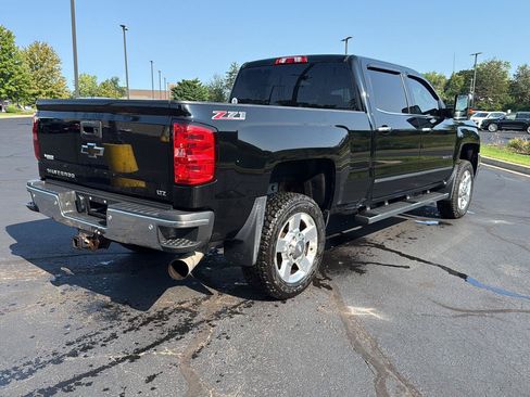 Used 2016 Chevrolet Silverado 2500 LTZ w/ Duramax Plus Package AWD/4WD image 5