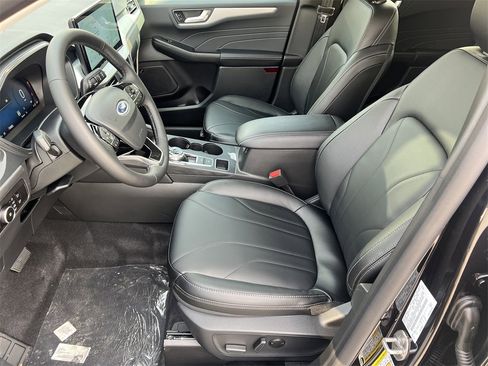 New 2026 Ford Escape Platinum w/ Premium Technology Package image 18