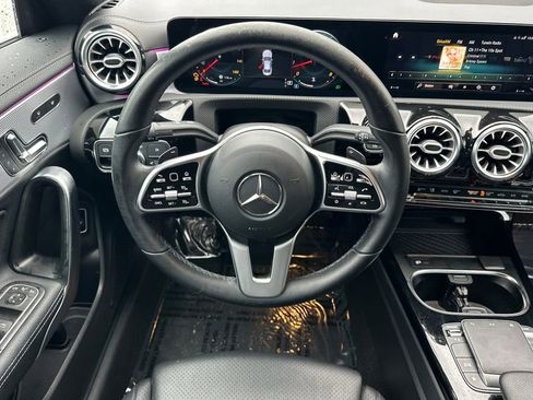 Used 2021 Mercedes-Benz CLA 250 image 13