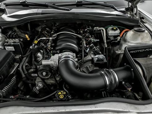 Used 2010 Chevrolet Camaro SS w/ RS Package RWD image 12