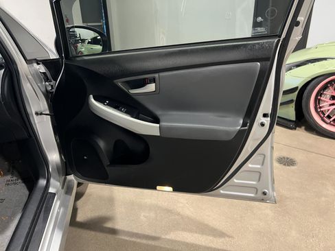 Used 2012 Toyota Prius Four image 36