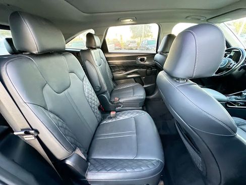 Used 2021 Kia Sorento SX image 28