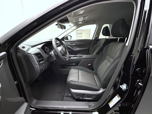 New 2026 Nissan Rogue SV w/ Cold Weather Package image 10