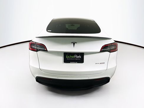 Used 2022 Tesla Model Y Performance image 7