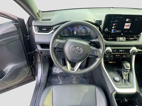 Used 2024 Toyota RAV4 XSE AWD/4WD image 23