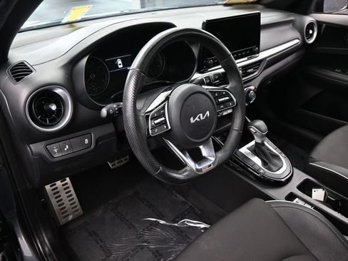 Used 2024 Kia Forte GT-Line w/ GT-Line Premium Package FWD image 10