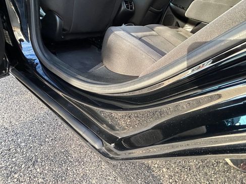 Used 2020 Chevrolet Malibu LT FWD image 40