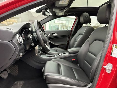 Used 2018 Mercedes-Benz GLA 250 4MATIC image 11