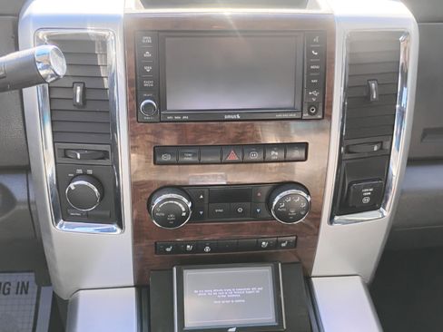 Used 2011 RAM 2500 Laramie w/ Cold Weather Group AWD/4WD image 15