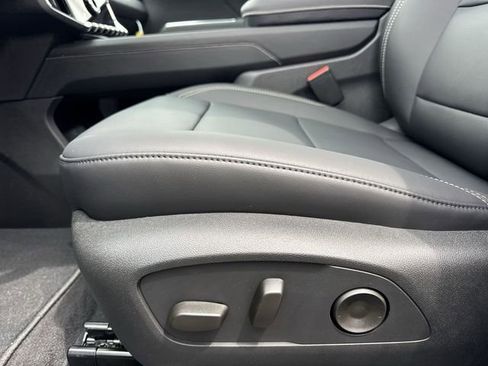 New 2026 GMC Acadia Elevation AWD/4WD image 13