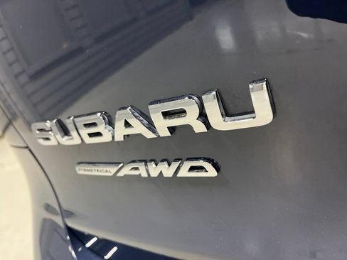 Certified 2025 Subaru Ascent Limited w/ Popular Package #2 AWD/4WD image 40