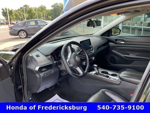 Used 2021 Nissan Altima 2.5 SR w/ SR Premium Package AWD/4WD image 26