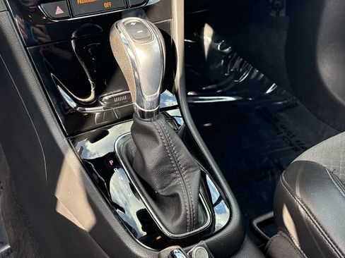 Used 2022 Buick Encore Preferred w/ Safety Package image 16