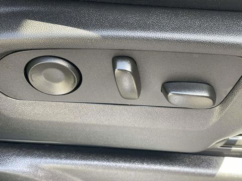 Used 2025 Chevrolet Tahoe Z71 image 14