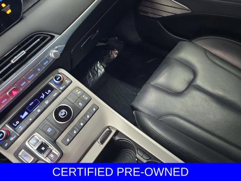 Used 2022 Hyundai Palisade Limited w/ Winter Package FWD image 25