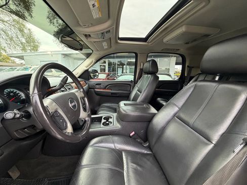 Used 2008 GMC Yukon 4WD Hybrid image 8