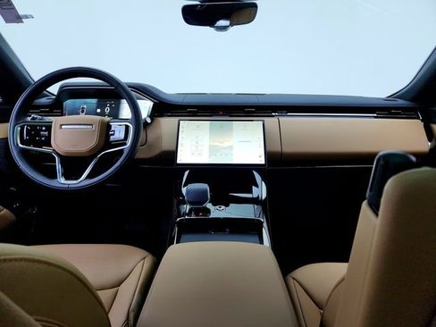 Certified 2025 Land Rover Range Rover Sport SE AWD/4WD image 29