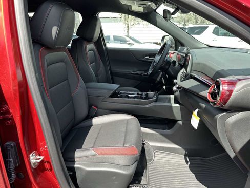 New 2026 Chevrolet Equinox RS w/ Safety and Technology Package FWD image 19