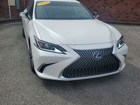 Used 2021 Lexus ES 300h w/ Premium Package image 13