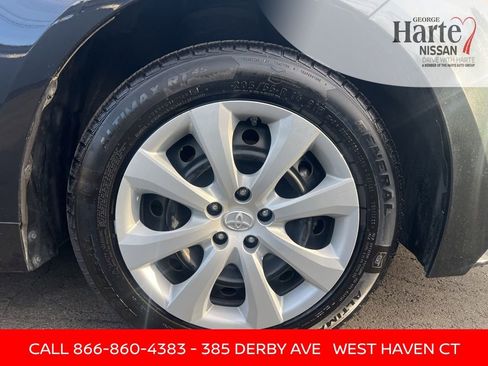 Used 2022 Toyota Corolla LE image 36