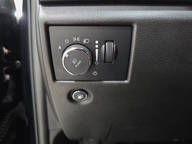 Used 2021 Jeep Grand Cherokee Laredo X AWD/4WD image 25