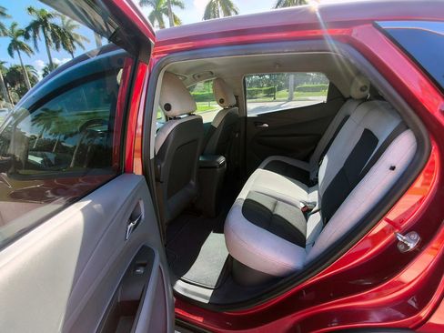 Used 2017 Chevrolet Bolt LT FWD image 13