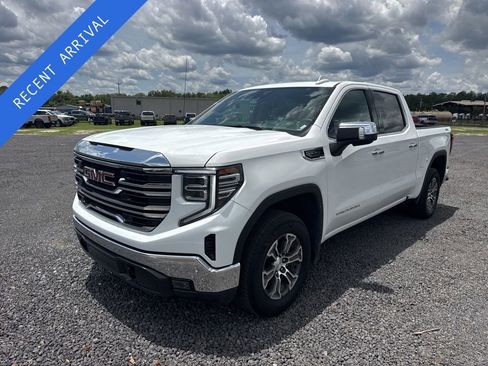 Used 2026 GMC Sierra 1500 SLT AWD/4WD image 1