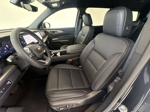 New 2026 Chevrolet Traverse LT w/ Driver Confidence Package FWD image 20