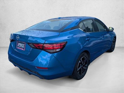 Used 2025 Nissan Sentra SV FWD image 5